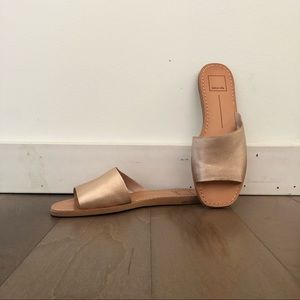 New Dolce Vita Slides Rose Gold Metallic in Size 7.5